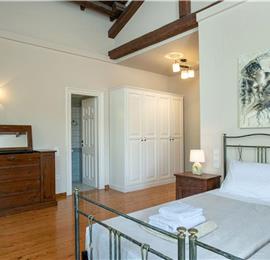 3 bedroom villa with heated pool in Kassiopi, Corfu, sleeps 6